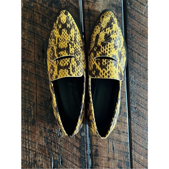 Rebecca Minkov women’s Pacey snake embossed turmeric loafers size 8 1/2 - Picture 11 of 16